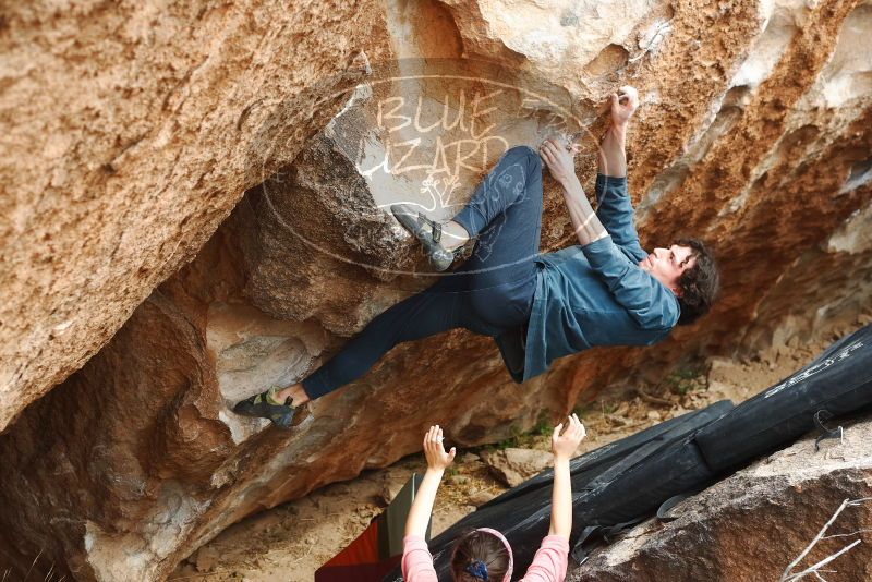 Bouldering in Hueco Tanks on 02/09/2019 with Blue Lizard Climbing and Yoga

Filename: SRM_20190209_1525500.jpg
Aperture: f/4.0
Shutter Speed: 1/320
Body: Canon EOS-1D Mark II
Lens: Canon EF 50mm f/1.8 II