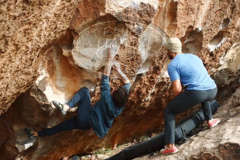 Bouldering in Hueco Tanks on 02/09/2019 with Blue Lizard Climbing and Yoga

Filename: SRM_20190209_1535510.jpg
Aperture: f/4.0
Shutter Speed: 1/1000
Body: Canon EOS-1D Mark II
Lens: Canon EF 50mm f/1.8 II