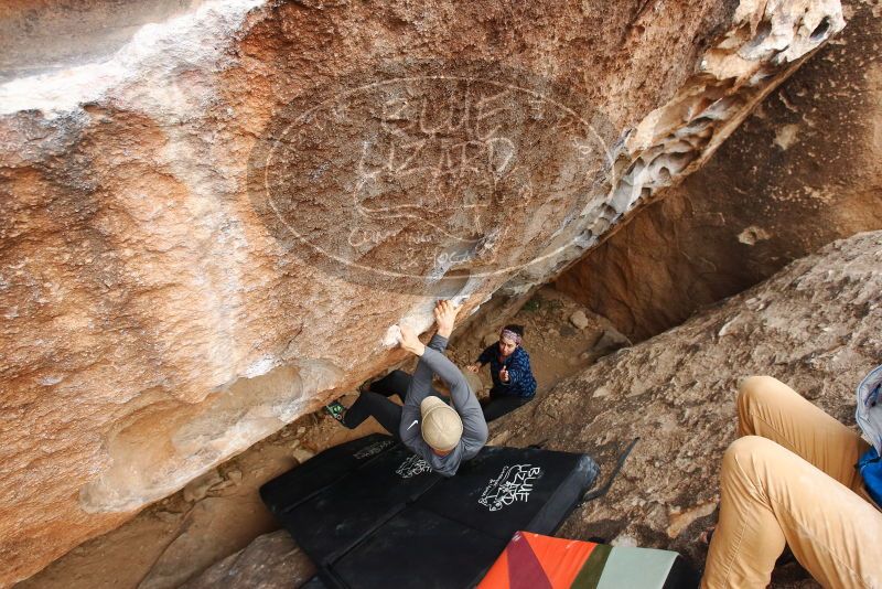 Bouldering in Hueco Tanks on 02/09/2019 with Blue Lizard Climbing and Yoga

Filename: SRM_20190209_1550020.jpg
Aperture: f/5.6
Shutter Speed: 1/500
Body: Canon EOS-1D Mark II
Lens: Canon EF 16-35mm f/2.8 L