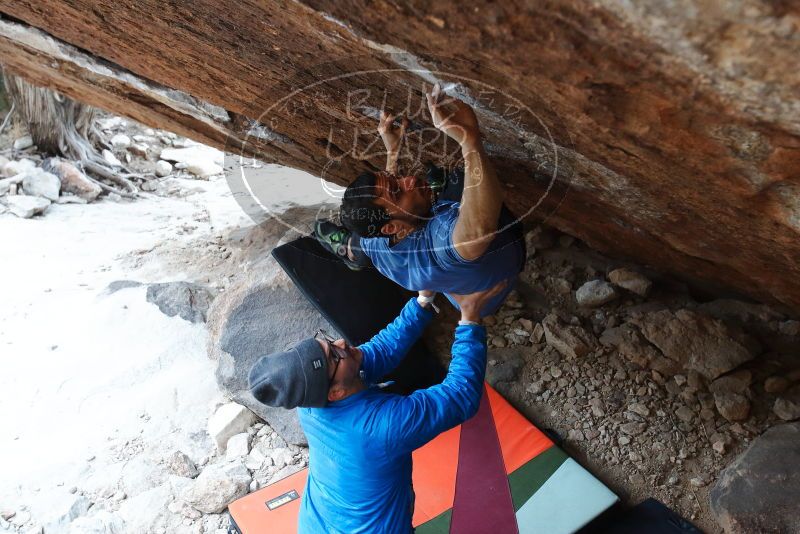 Bouldering in Hueco Tanks on 02/09/2019 with Blue Lizard Climbing and Yoga

Filename: SRM_20190209_1649580.jpg
Aperture: f/4.5
Shutter Speed: 1/400
Body: Canon EOS-1D Mark II
Lens: Canon EF 16-35mm f/2.8 L