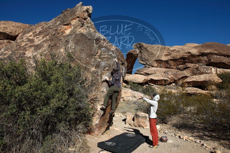 Bouldering in Hueco Tanks on 02/17/2019 with Blue Lizard Climbing and Yoga

Filename: SRM_20190217_1056260.jpg
Aperture: f/5.6
Shutter Speed: 1/400
Body: Canon EOS-1D Mark II
Lens: Canon EF 16-35mm f/2.8 L