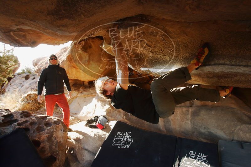 Bouldering in Hueco Tanks on 02/17/2019 with Blue Lizard Climbing and Yoga

Filename: SRM_20190217_1736400.jpg
Aperture: f/4.0
Shutter Speed: 1/250
Body: Canon EOS-1D Mark II
Lens: Canon EF 16-35mm f/2.8 L