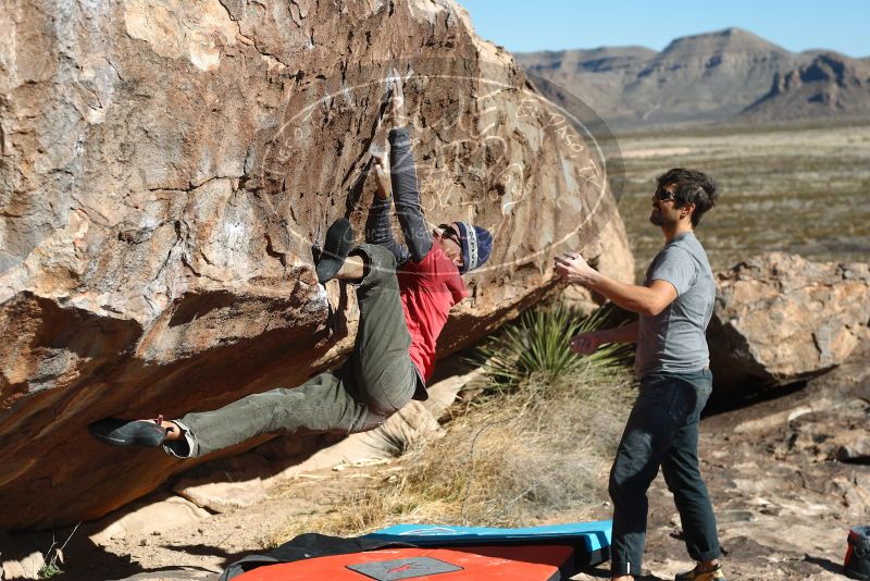 Bouldering in Hueco Tanks on 02/22/2019 with Blue Lizard Climbing and Yoga

Filename: SRM_20190222_1043110.jpg
Aperture: f/4.0
Shutter Speed: 1/640
Body: Canon EOS-1D Mark II
Lens: Canon EF 50mm f/1.8 II