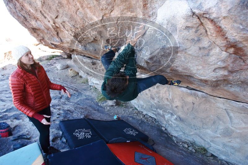 Bouldering in Hueco Tanks on 02/22/2019 with Blue Lizard Climbing and Yoga

Filename: SRM_20190222_1103080.jpg
Aperture: f/4.0
Shutter Speed: 1/250
Body: Canon EOS-1D Mark II
Lens: Canon EF 16-35mm f/2.8 L