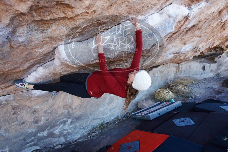 Bouldering in Hueco Tanks on 02/22/2019 with Blue Lizard Climbing and Yoga

Filename: SRM_20190222_1112210.jpg
Aperture: f/5.6
Shutter Speed: 1/250
Body: Canon EOS-1D Mark II
Lens: Canon EF 16-35mm f/2.8 L