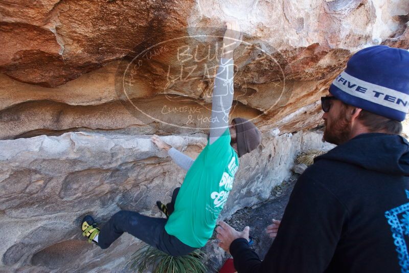 Bouldering in Hueco Tanks on 02/22/2019 with Blue Lizard Climbing and Yoga

Filename: SRM_20190222_1153450.jpg
Aperture: f/5.6
Shutter Speed: 1/250
Body: Canon EOS-1D Mark II
Lens: Canon EF 16-35mm f/2.8 L