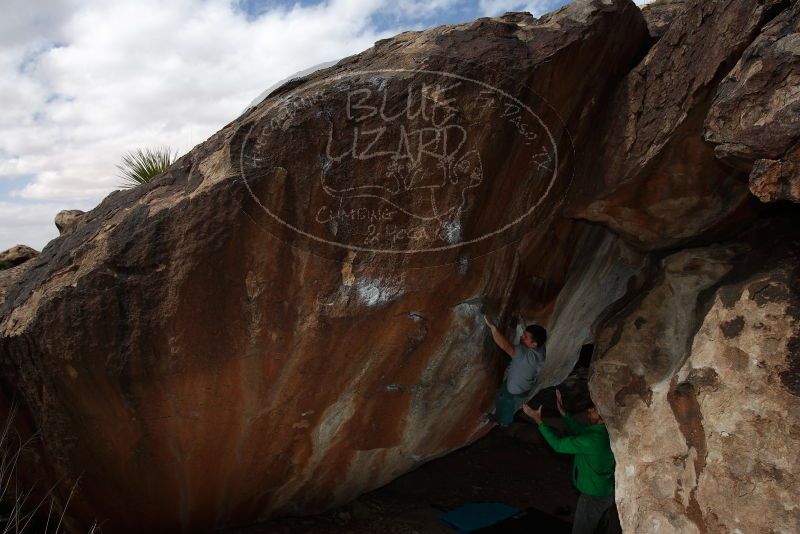 Bouldering in Hueco Tanks on 02/22/2019 with Blue Lizard Climbing and Yoga

Filename: SRM_20190222_1355020.jpg
Aperture: f/7.1
Shutter Speed: 1/250
Body: Canon EOS-1D Mark II
Lens: Canon EF 16-35mm f/2.8 L