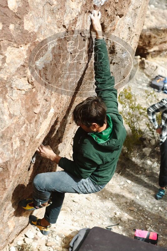 Bouldering in Hueco Tanks on 02/22/2019 with Blue Lizard Climbing and Yoga

Filename: SRM_20190222_1549290.jpg
Aperture: f/4.0
Shutter Speed: 1/2000
Body: Canon EOS-1D Mark II
Lens: Canon EF 50mm f/1.8 II