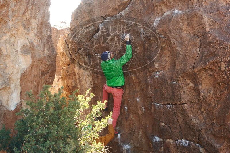 Bouldering in Hueco Tanks on 02/24/2019 with Blue Lizard Climbing and Yoga

Filename: SRM_20190224_1045570.jpg
Aperture: f/4.0
Shutter Speed: 1/400
Body: Canon EOS-1D Mark II
Lens: Canon EF 50mm f/1.8 II