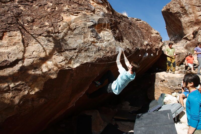 Bouldering in Hueco Tanks on 03/01/2019 with Blue Lizard Climbing and Yoga

Filename: SRM_20190301_1533460.jpg
Aperture: f/5.6
Shutter Speed: 1/1000
Body: Canon EOS-1D Mark II
Lens: Canon EF 16-35mm f/2.8 L