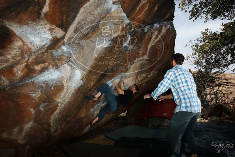 Bouldering in Hueco Tanks on 03/02/2019 with Blue Lizard Climbing and Yoga

Filename: SRM_20190302_1153410.jpg
Aperture: f/8.0
Shutter Speed: 1/250
Body: Canon EOS-1D Mark II
Lens: Canon EF 16-35mm f/2.8 L