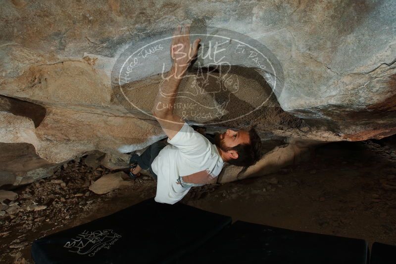 Bouldering in Hueco Tanks on 03/02/2019 with Blue Lizard Climbing and Yoga

Filename: SRM_20190302_1315220.jpg
Aperture: f/8.0
Shutter Speed: 1/250
Body: Canon EOS-1D Mark II
Lens: Canon EF 16-35mm f/2.8 L