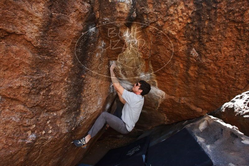 Bouldering in Hueco Tanks on 03/02/2019 with Blue Lizard Climbing and Yoga

Filename: SRM_20190302_1555190.jpg
Aperture: f/5.6
Shutter Speed: 1/250
Body: Canon EOS-1D Mark II
Lens: Canon EF 16-35mm f/2.8 L