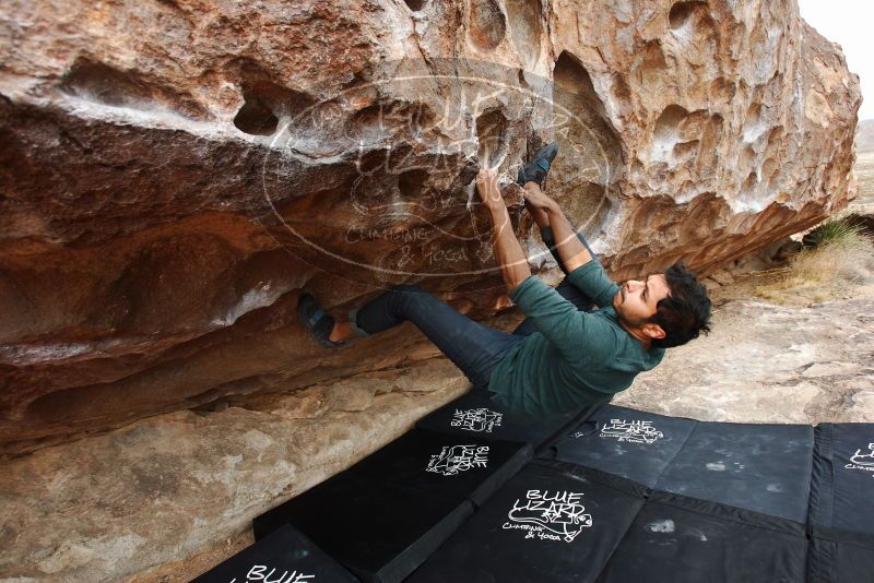 Bouldering in Hueco Tanks on 03/08/2019 with Blue Lizard Climbing and Yoga

Filename: SRM_20190308_1310300.jpg
Aperture: f/5.0
Shutter Speed: 1/250
Body: Canon EOS-1D Mark II
Lens: Canon EF 16-35mm f/2.8 L