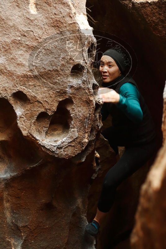 Bouldering in Hueco Tanks on 03/08/2019 with Blue Lizard Climbing and Yoga

Filename: SRM_20190308_1659150.jpg
Aperture: f/2.5
Shutter Speed: 1/125
Body: Canon EOS-1D Mark II
Lens: Canon EF 50mm f/1.8 II