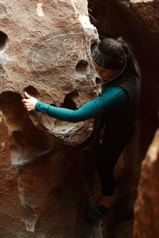 Bouldering in Hueco Tanks on 03/08/2019 with Blue Lizard Climbing and Yoga

Filename: SRM_20190308_1700420.jpg
Aperture: f/2.5
Shutter Speed: 1/125
Body: Canon EOS-1D Mark II
Lens: Canon EF 50mm f/1.8 II