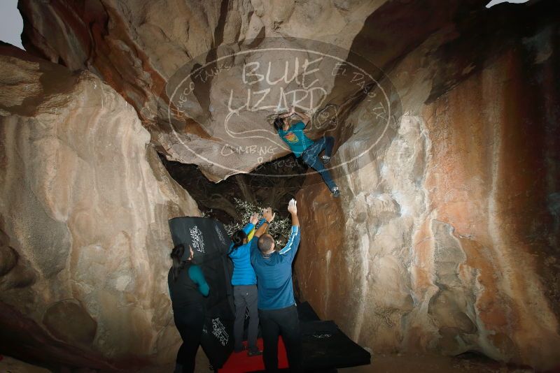 Bouldering in Hueco Tanks on 03/08/2019 with Blue Lizard Climbing and Yoga

Filename: SRM_20190308_1738240.jpg
Aperture: f/5.6
Shutter Speed: 1/250
Body: Canon EOS-1D Mark II
Lens: Canon EF 16-35mm f/2.8 L