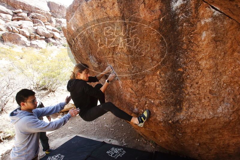 Bouldering in Hueco Tanks on 03/09/2019 with Blue Lizard Climbing and Yoga

Filename: SRM_20190309_1155350.jpg
Aperture: f/5.6
Shutter Speed: 1/250
Body: Canon EOS-1D Mark II
Lens: Canon EF 16-35mm f/2.8 L