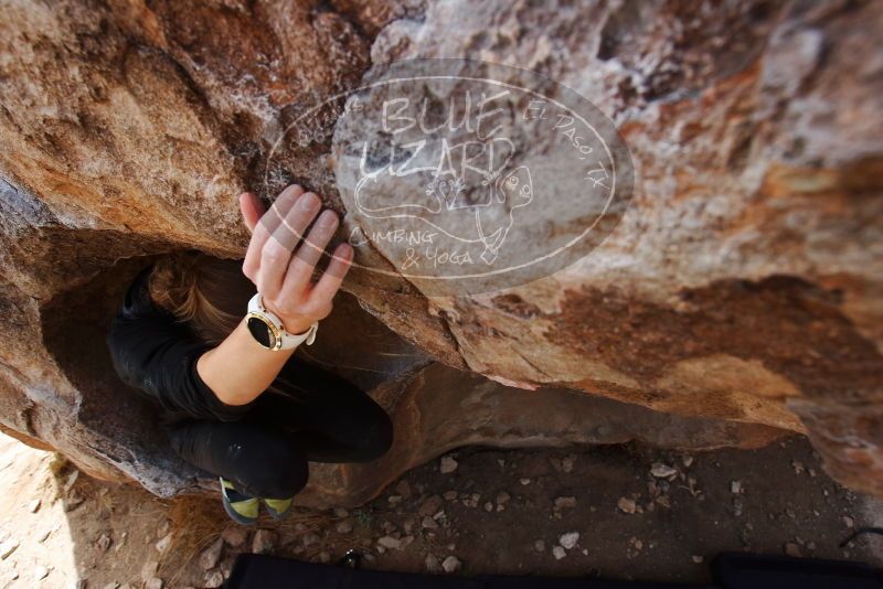 Bouldering in Hueco Tanks on 03/09/2019 with Blue Lizard Climbing and Yoga

Filename: SRM_20190309_1216480.jpg
Aperture: f/5.6
Shutter Speed: 1/500
Body: Canon EOS-1D Mark II
Lens: Canon EF 16-35mm f/2.8 L