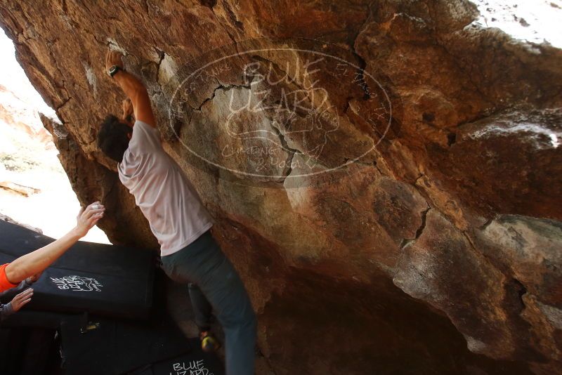 Bouldering in Hueco Tanks on 03/09/2019 with Blue Lizard Climbing and Yoga

Filename: SRM_20190309_1348100.jpg
Aperture: f/5.6
Shutter Speed: 1/160
Body: Canon EOS-1D Mark II
Lens: Canon EF 16-35mm f/2.8 L