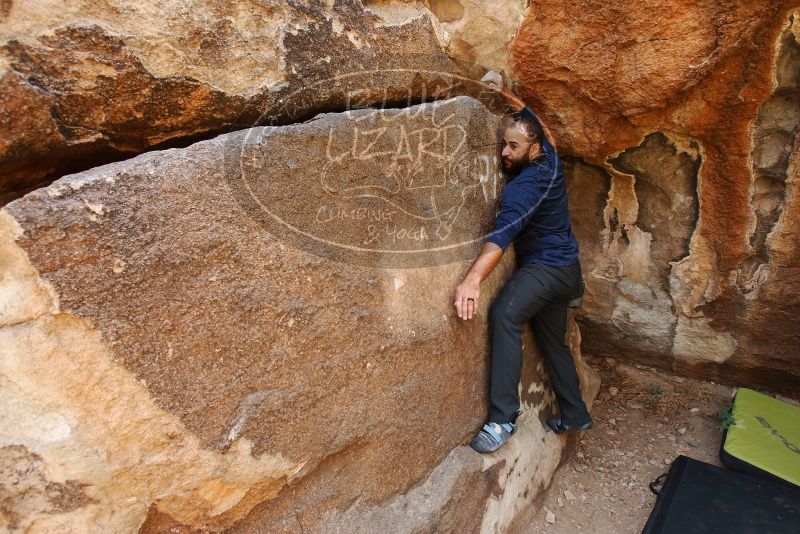 Bouldering in Hueco Tanks on 03/09/2019 with Blue Lizard Climbing and Yoga

Filename: SRM_20190309_1218110.jpg
Aperture: f/5.6
Shutter Speed: 1/160
Body: Canon EOS-1D Mark II
Lens: Canon EF 16-35mm f/2.8 L