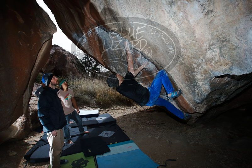 Bouldering in Hueco Tanks on 03/15/2019 with Blue Lizard Climbing and Yoga

Filename: SRM_20190315_1330040.jpg
Aperture: f/8.0
Shutter Speed: 1/250
Body: Canon EOS-1D Mark II
Lens: Canon EF 16-35mm f/2.8 L