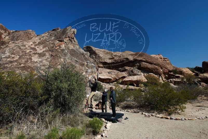 Bouldering in Hueco Tanks on 03/31/2019 with Blue Lizard Climbing and Yoga

Filename: SRM_20190331_1015260.jpg
Aperture: f/5.6
Shutter Speed: 1/160
Body: Canon EOS-1D Mark II
Lens: Canon EF 16-35mm f/2.8 L