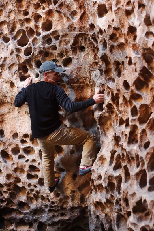 Bouldering in Hueco Tanks on 03/31/2019 with Blue Lizard Climbing and Yoga

Filename: SRM_20190331_1517050.jpg
Aperture: f/3.5
Shutter Speed: 1/100
Body: Canon EOS-1D Mark II
Lens: Canon EF 50mm f/1.8 II