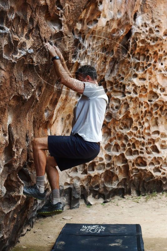 Bouldering in Hueco Tanks on 04/26/2019 with Blue Lizard Climbing and Yoga

Filename: SRM_20190426_1244300.jpg
Aperture: f/4.0
Shutter Speed: 1/250
Body: Canon EOS-1D Mark II
Lens: Canon EF 50mm f/1.8 II