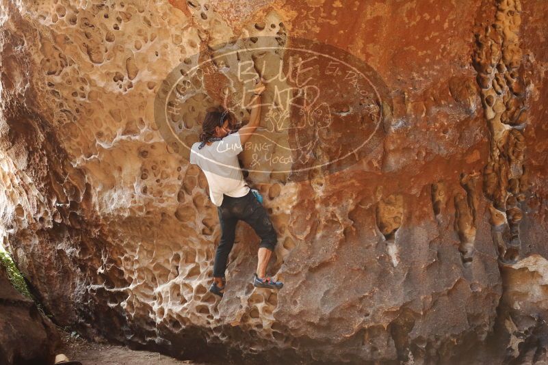 Bouldering in Hueco Tanks on 08/02/2019 with Blue Lizard Climbing and Yoga

Filename: SRM_20190802_1318020.jpg
Aperture: f/4.0
Shutter Speed: 1/125
Body: Canon EOS-1D Mark II
Lens: Canon EF 50mm f/1.8 II