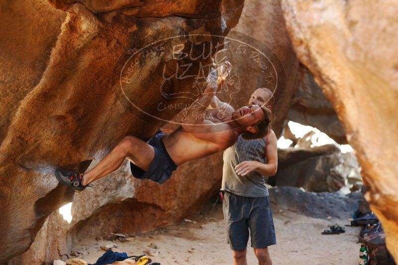 Bouldering in Hueco Tanks on 08/31/2019 with Blue Lizard Climbing and Yoga

Filename: SRM_20190831_1636400.jpg
Aperture: f/2.8
Shutter Speed: 1/200
Body: Canon EOS-1D Mark II
Lens: Canon EF 50mm f/1.8 II