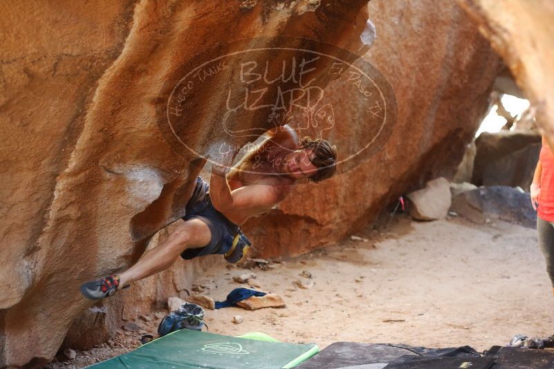 Bouldering in Hueco Tanks on 08/31/2019 with Blue Lizard Climbing and Yoga

Filename: SRM_20190831_1701140.jpg
Aperture: f/2.8
Shutter Speed: 1/200
Body: Canon EOS-1D Mark II
Lens: Canon EF 50mm f/1.8 II