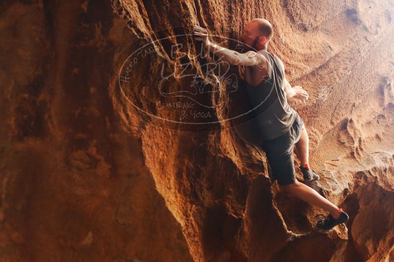 Bouldering in Hueco Tanks on 08/31/2019 with Blue Lizard Climbing and Yoga

Filename: SRM_20190831_1747330.jpg
Aperture: f/2.8
Shutter Speed: 1/200
Body: Canon EOS-1D Mark II
Lens: Canon EF 50mm f/1.8 II