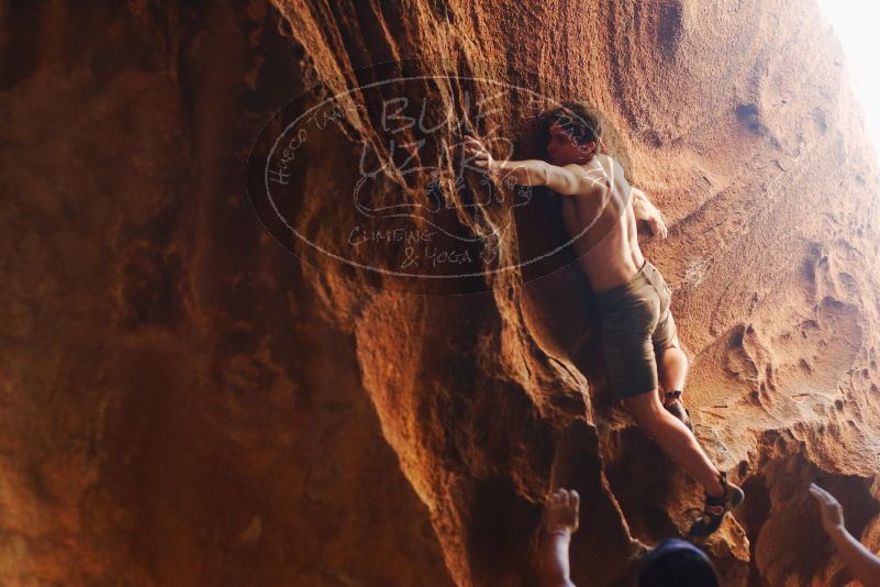 Bouldering in Hueco Tanks on 08/31/2019 with Blue Lizard Climbing and Yoga

Filename: SRM_20190831_1749150.jpg
Aperture: f/2.8
Shutter Speed: 1/200
Body: Canon EOS-1D Mark II
Lens: Canon EF 50mm f/1.8 II