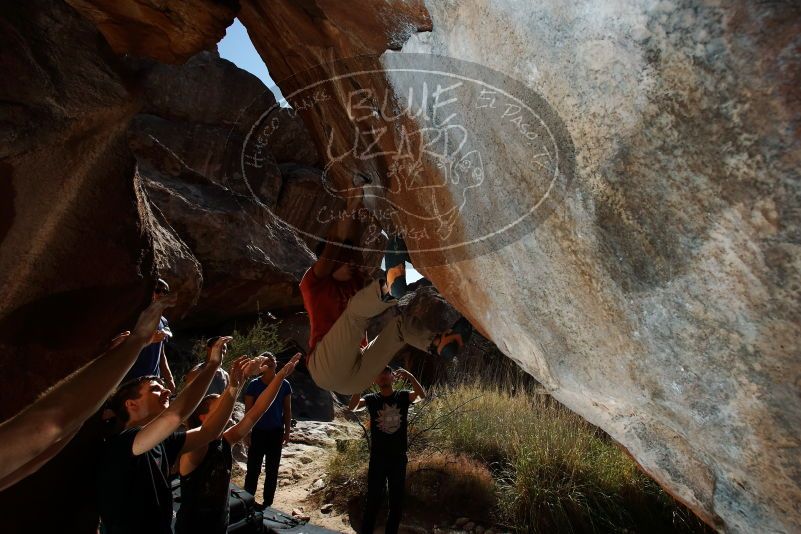 Bouldering in Hueco Tanks on 11/09/2019 with Blue Lizard Climbing and Yoga

Filename: SRM_20191109_1214380.jpg
Aperture: f/8.0
Shutter Speed: 1/250
Body: Canon EOS-1D Mark II
Lens: Canon EF 16-35mm f/2.8 L