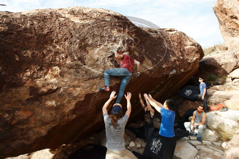 Bouldering in Hueco Tanks on 11/09/2019 with Blue Lizard Climbing and Yoga

Filename: SRM_20191109_1654140.jpg
Aperture: f/5.6
Shutter Speed: 1/1000
Body: Canon EOS-1D Mark II
Lens: Canon EF 16-35mm f/2.8 L