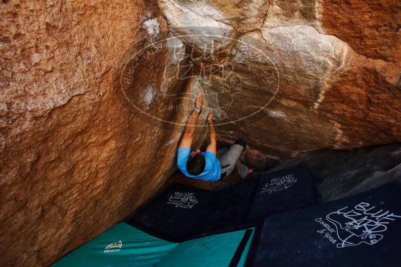 Bouldering in Hueco Tanks on 11/10/2019 with Blue Lizard Climbing and Yoga

Filename: SRM_20191110_1242300.jpg
Aperture: f/5.6
Shutter Speed: 1/250
Body: Canon EOS-1D Mark II
Lens: Canon EF 16-35mm f/2.8 L