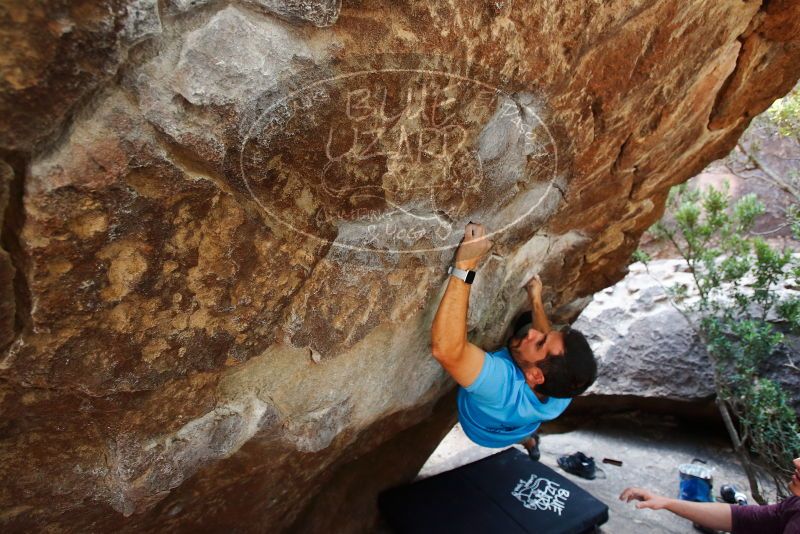 Bouldering in Hueco Tanks on 11/10/2019 with Blue Lizard Climbing and Yoga

Filename: SRM_20191110_1336450.jpg
Aperture: f/4.5
Shutter Speed: 1/250
Body: Canon EOS-1D Mark II
Lens: Canon EF 16-35mm f/2.8 L