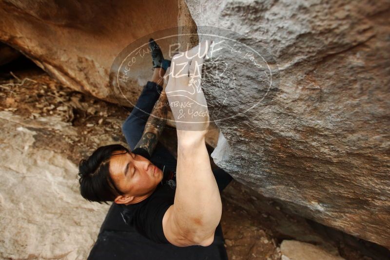 Bouldering in Hueco Tanks on 11/17/2019 with Blue Lizard Climbing and Yoga

Filename: SRM_20191117_1744081.jpg
Aperture: f/4.0
Shutter Speed: 1/250
Body: Canon EOS-1D Mark II
Lens: Canon EF 16-35mm f/2.8 L