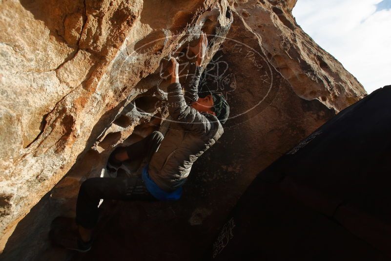 Bouldering in Hueco Tanks on 11/24/2019 with Blue Lizard Climbing and Yoga

Filename: SRM_20191124_1641450.jpg
Aperture: f/7.1
Shutter Speed: 1/400
Body: Canon EOS-1D Mark II
Lens: Canon EF 16-35mm f/2.8 L