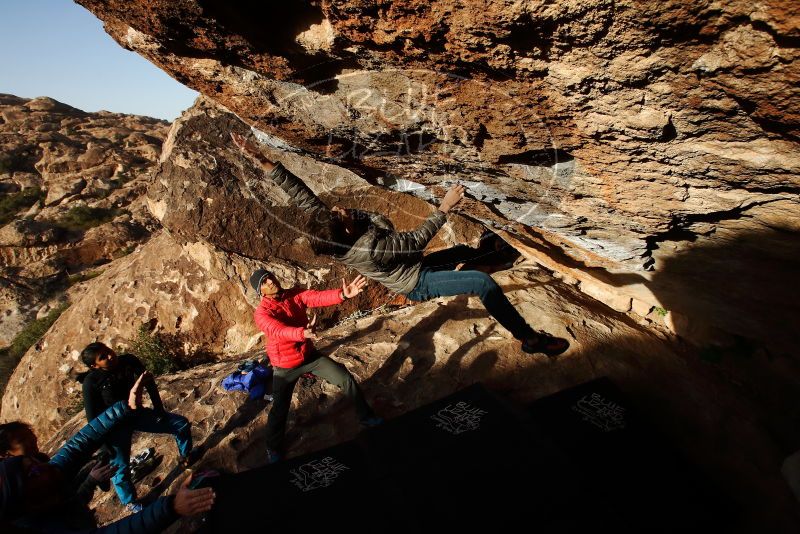 Bouldering in Hueco Tanks on 11/26/2019 with Blue Lizard Climbing and Yoga

Filename: SRM_20191126_1659350.jpg
Aperture: f/7.1
Shutter Speed: 1/500
Body: Canon EOS-1D Mark II
Lens: Canon EF 16-35mm f/2.8 L