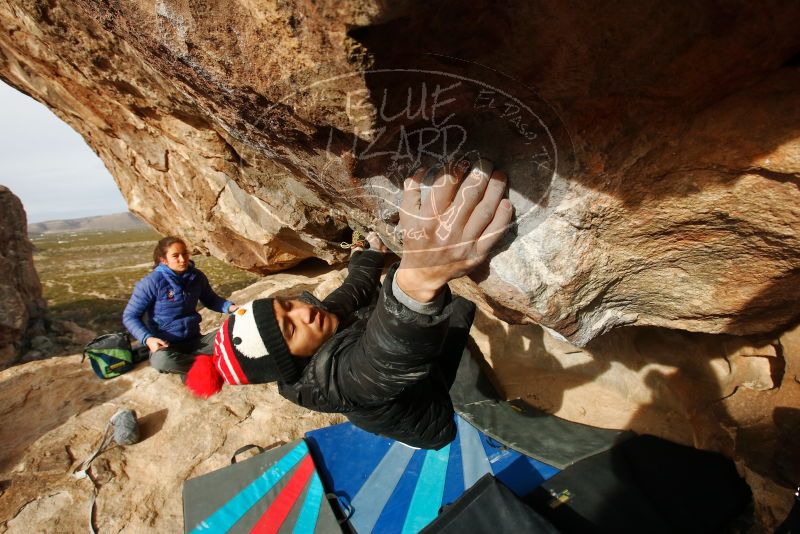 Bouldering in Hueco Tanks on 11/27/2019 with Blue Lizard Climbing and Yoga

Filename: SRM_20191127_1004521.jpg
Aperture: f/8.0
Shutter Speed: 1/250
Body: Canon EOS-1D Mark II
Lens: Canon EF 16-35mm f/2.8 L