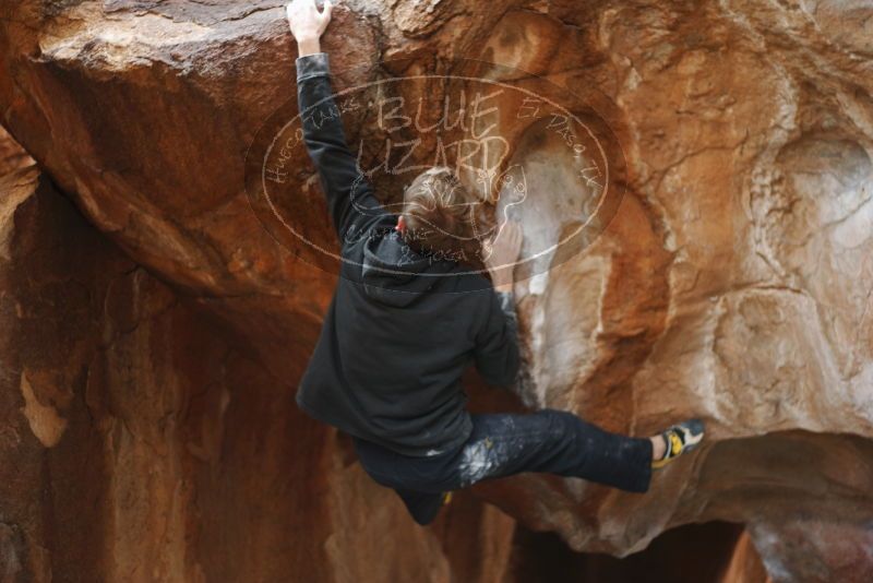 Bouldering in Hueco Tanks on 11/27/2019 with Blue Lizard Climbing and Yoga

Filename: SRM_20191127_1037270.jpg
Aperture: f/1.8
Shutter Speed: 1/160
Body: Canon EOS-1D Mark II
Lens: Canon EF 50mm f/1.8 II