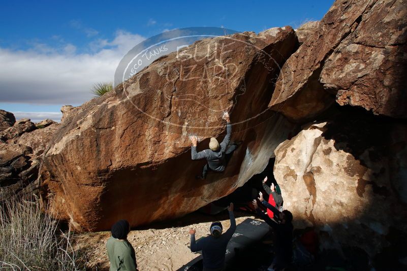 Bouldering in Hueco Tanks on 11/30/2019 with Blue Lizard Climbing and Yoga

Filename: SRM_20191130_1139450.jpg
Aperture: f/8.0
Shutter Speed: 1/320
Body: Canon EOS-1D Mark II
Lens: Canon EF 16-35mm f/2.8 L