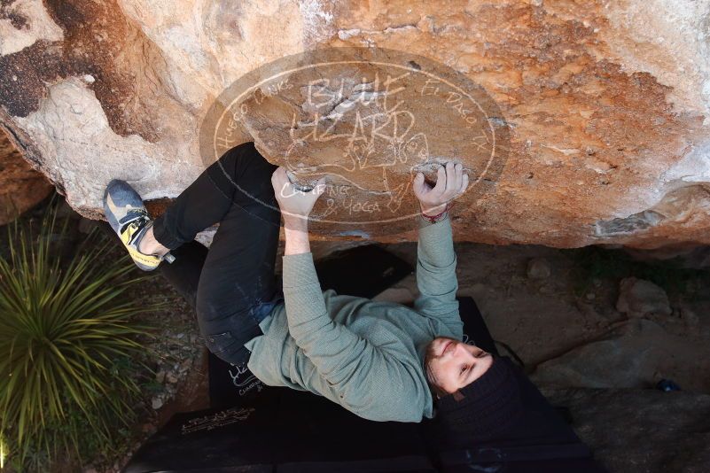 Bouldering in Hueco Tanks on 11/30/2019 with Blue Lizard Climbing and Yoga

Filename: SRM_20191130_1327160.jpg
Aperture: f/6.3
Shutter Speed: 1/250
Body: Canon EOS-1D Mark II
Lens: Canon EF 16-35mm f/2.8 L