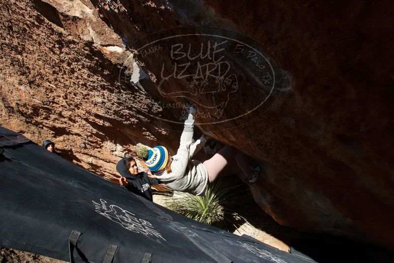 Bouldering in Hueco Tanks on 11/30/2019 with Blue Lizard Climbing and Yoga

Filename: SRM_20191130_1400520.jpg
Aperture: f/8.0
Shutter Speed: 1/320
Body: Canon EOS-1D Mark II
Lens: Canon EF 16-35mm f/2.8 L