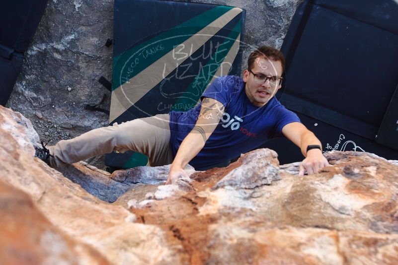 Bouldering in Hueco Tanks on 11/30/2019 with Blue Lizard Climbing and Yoga

Filename: SRM_20191130_1544290.jpg
Aperture: f/4.0
Shutter Speed: 1/250
Body: Canon EOS-1D Mark II
Lens: Canon EF 16-35mm f/2.8 L