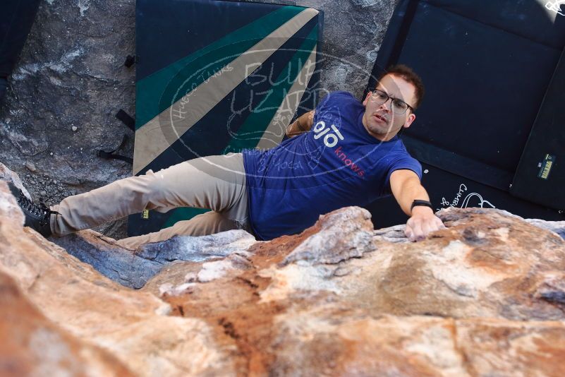 Bouldering in Hueco Tanks on 11/30/2019 with Blue Lizard Climbing and Yoga

Filename: SRM_20191130_1544310.jpg
Aperture: f/4.0
Shutter Speed: 1/250
Body: Canon EOS-1D Mark II
Lens: Canon EF 16-35mm f/2.8 L