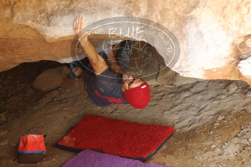 Bouldering in Hueco Tanks on 12/06/2019 with Blue Lizard Climbing and Yoga

Filename: SRM_20191206_1324140.jpg
Aperture: f/2.8
Shutter Speed: 1/250
Body: Canon EOS-1D Mark II
Lens: Canon EF 50mm f/1.8 II