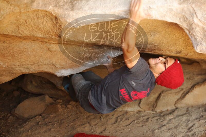 Bouldering in Hueco Tanks on 12/06/2019 with Blue Lizard Climbing and Yoga

Filename: SRM_20191206_1327000.jpg
Aperture: f/2.5
Shutter Speed: 1/250
Body: Canon EOS-1D Mark II
Lens: Canon EF 50mm f/1.8 II